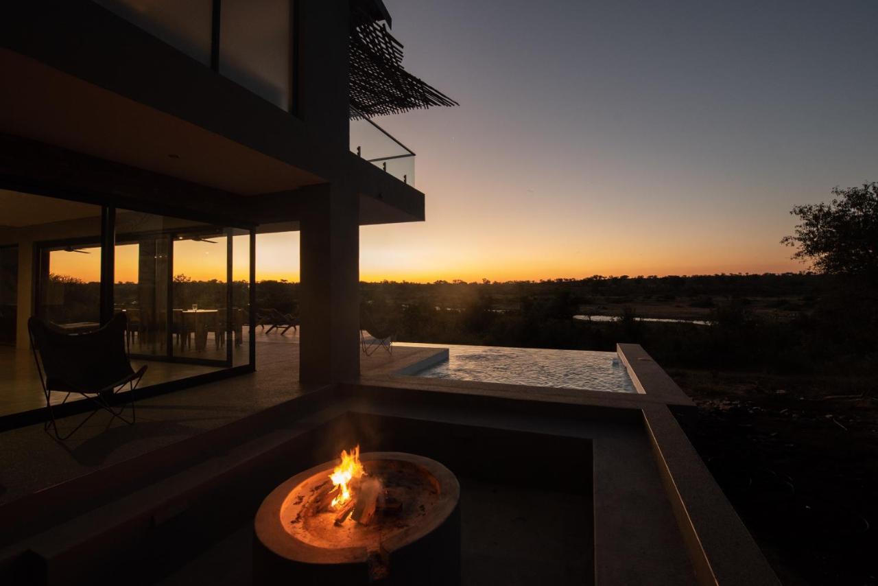 Tamboti River Lodge Hectorspruit Esterno foto